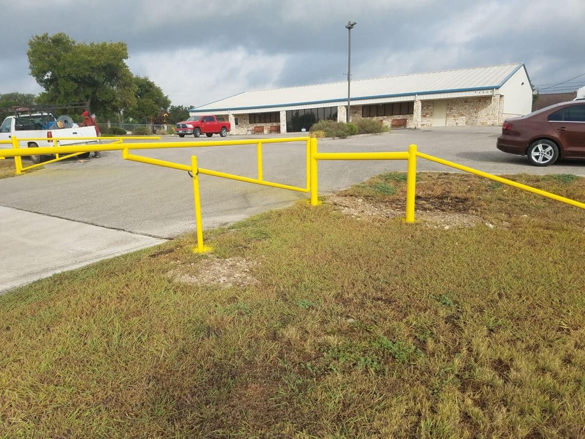 Yellow Barricade (C19)