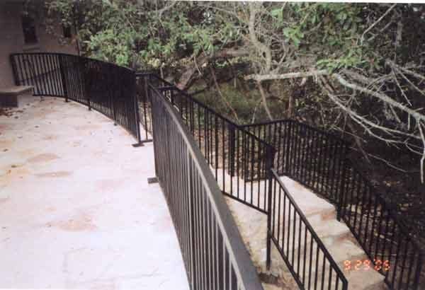 Curved Patio (R12)